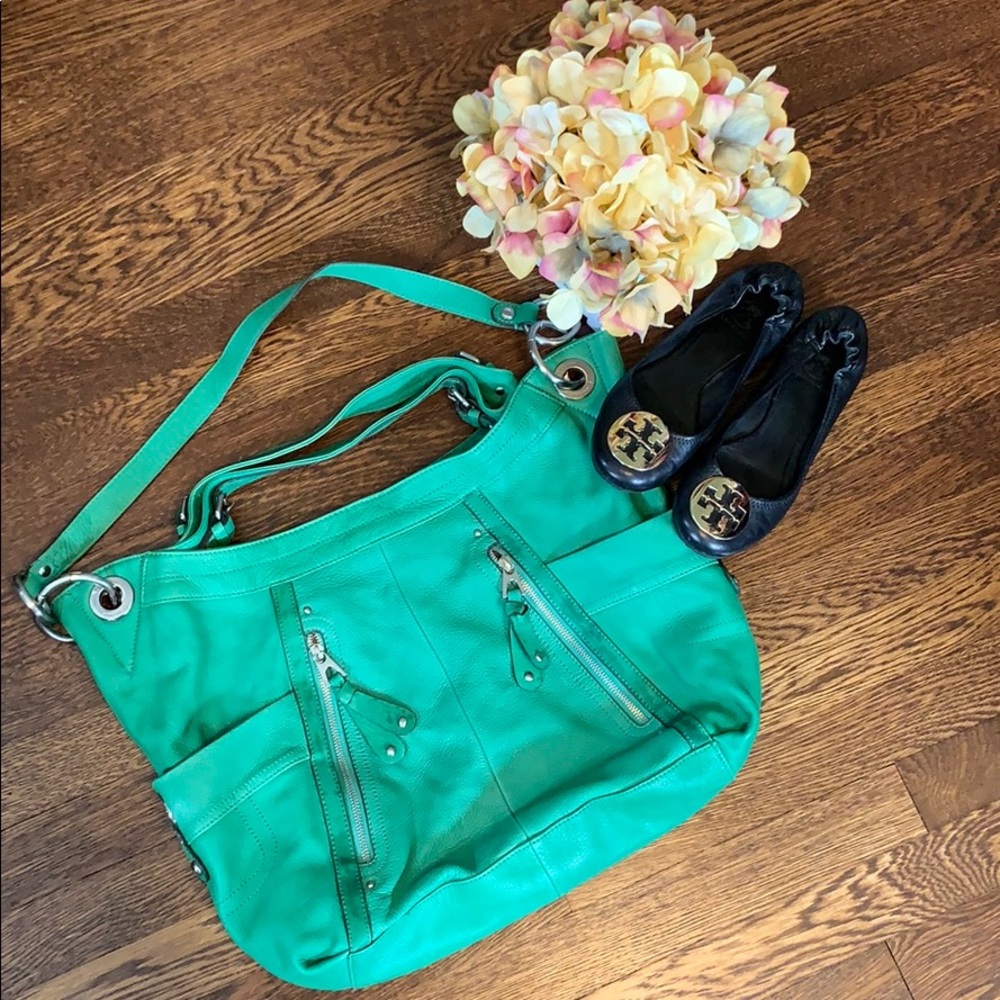 ❄️LAST CHANCE❄️B. Makowsky Kelly Green purse